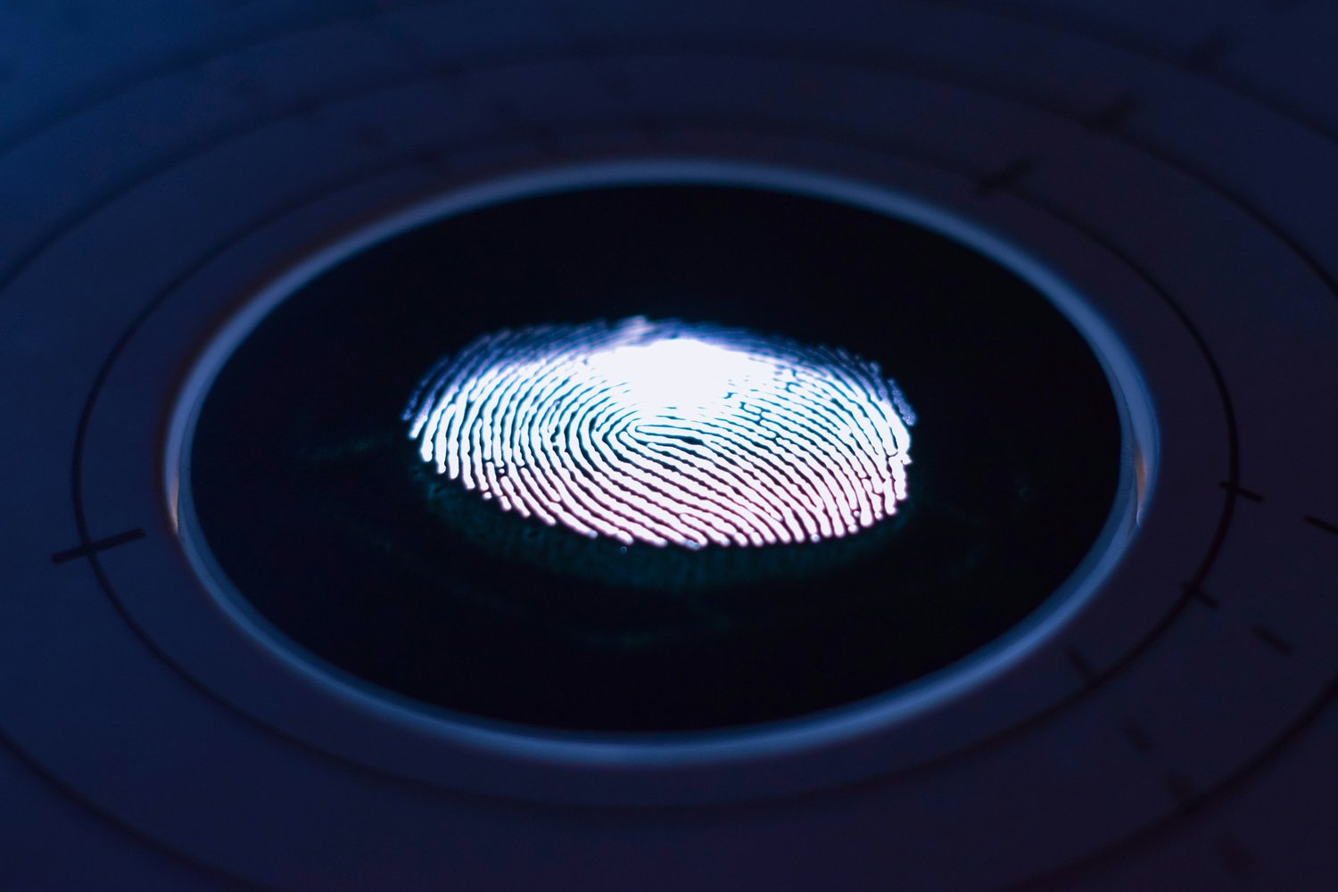 a fingerprint on a circular surface