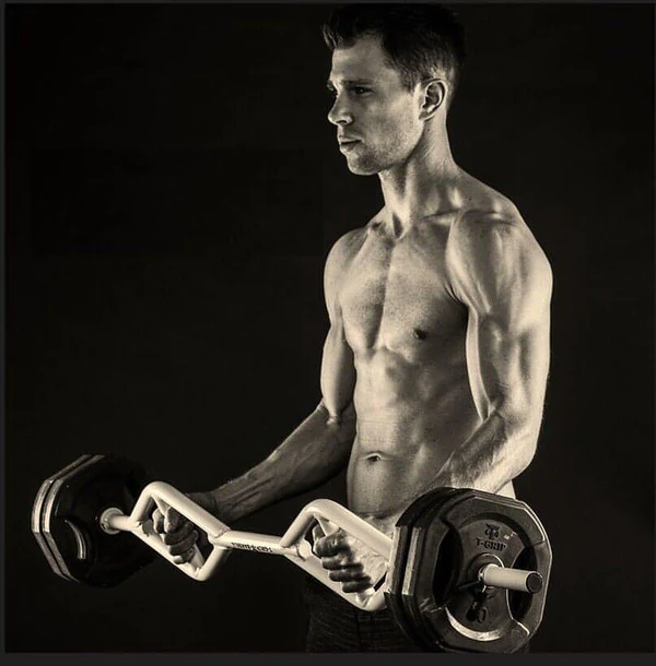 a man lifting weights
