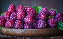 a bowl of raspberries