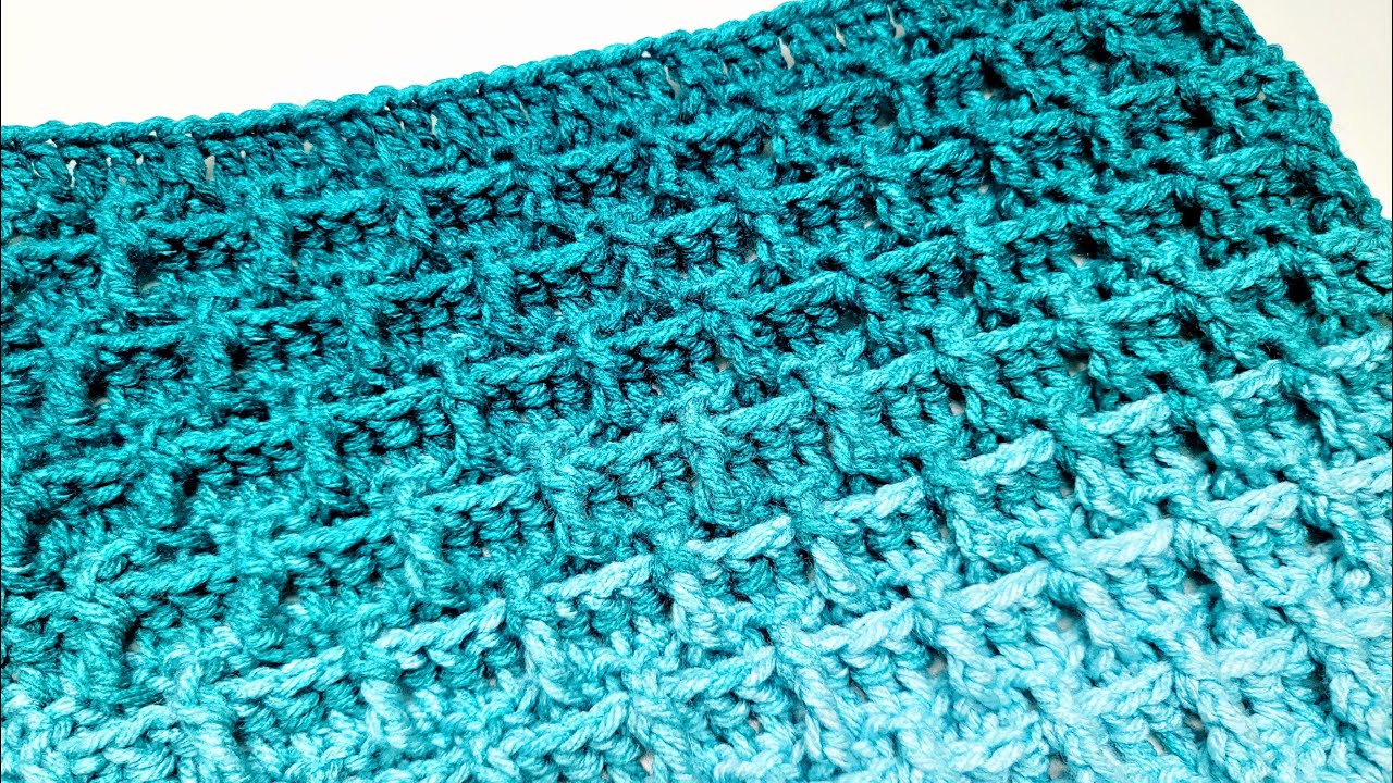 a close up of a crochet pattern