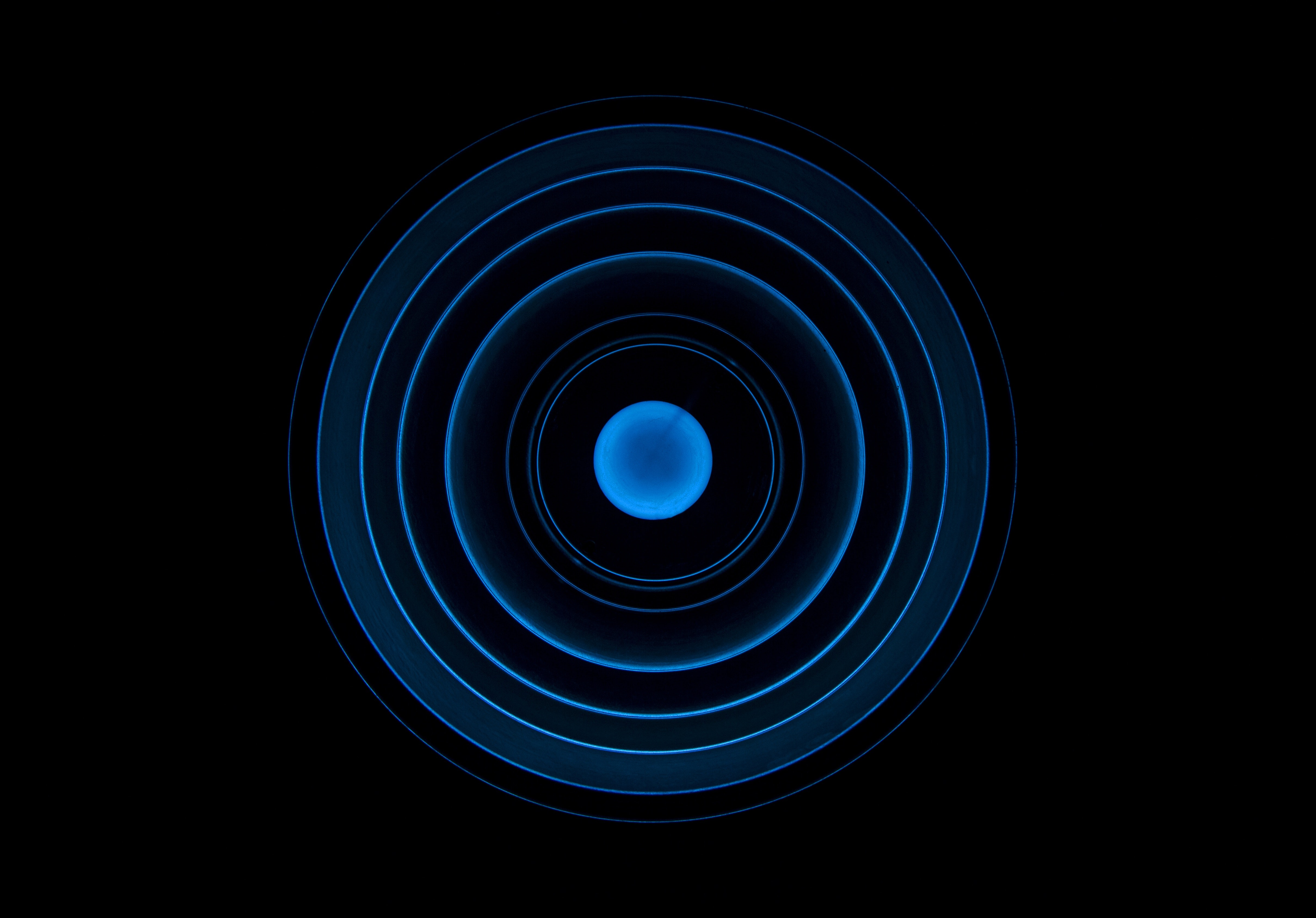 a blue circle with a circle in the middle