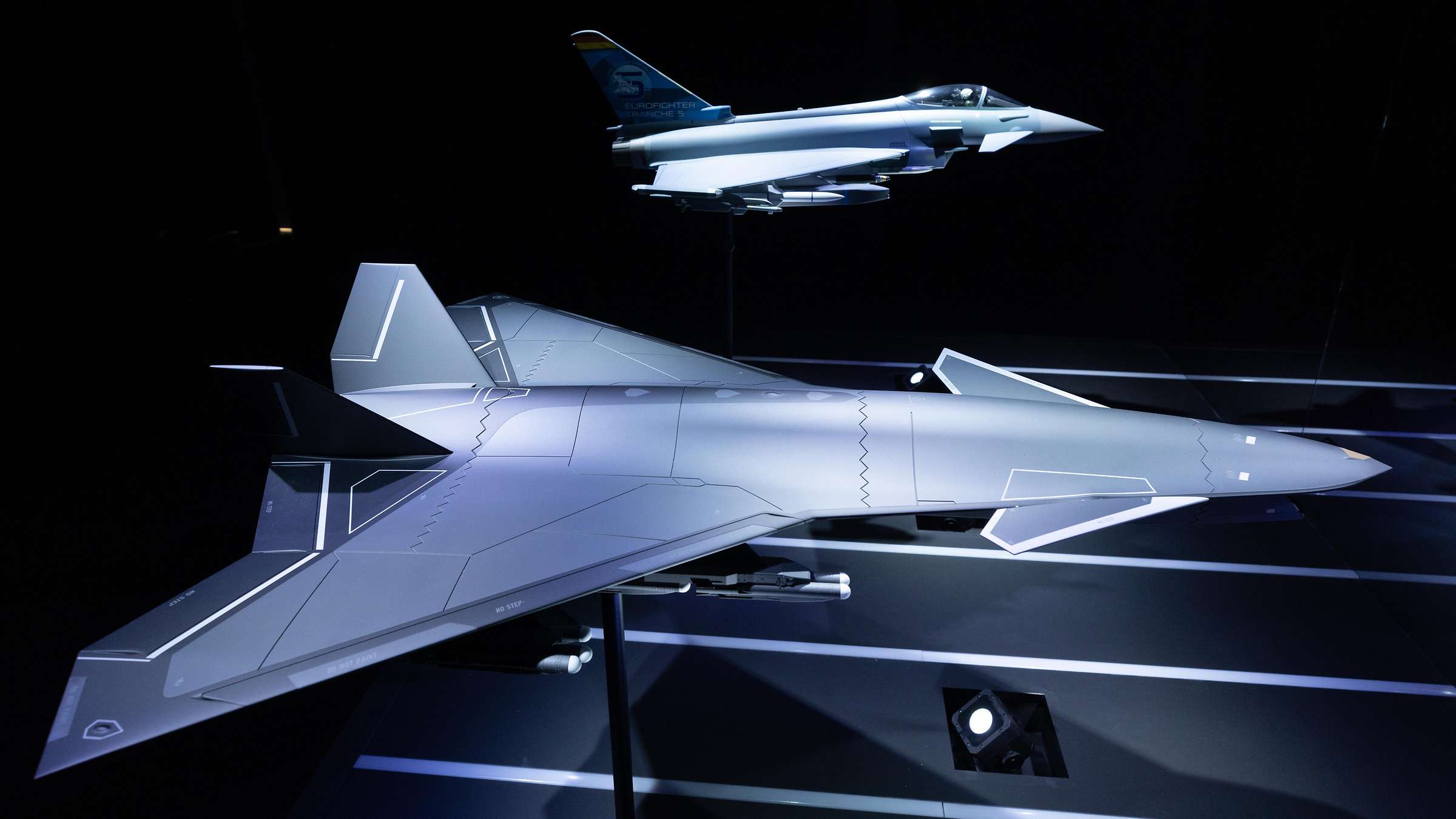 a model of a jet plane